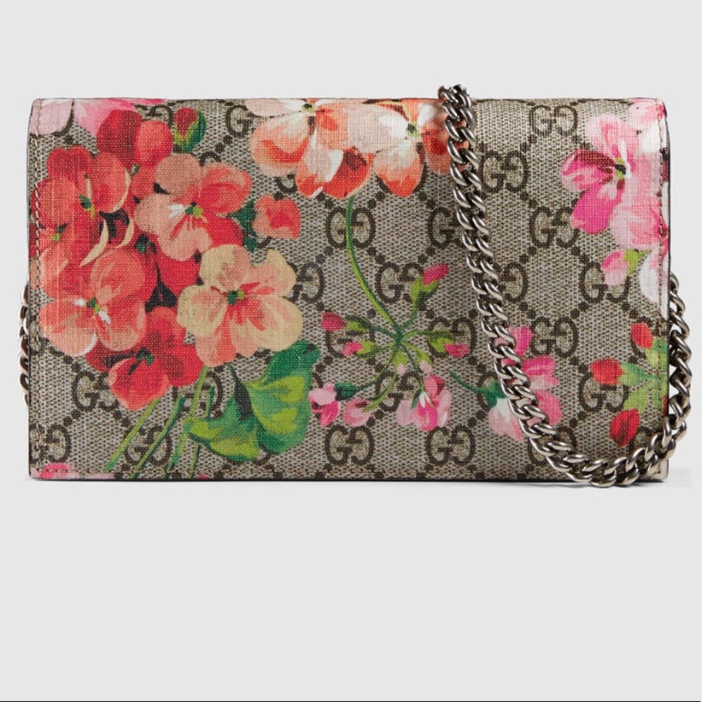 🔴 SOLD Gucci Bloom Wallet on a chain